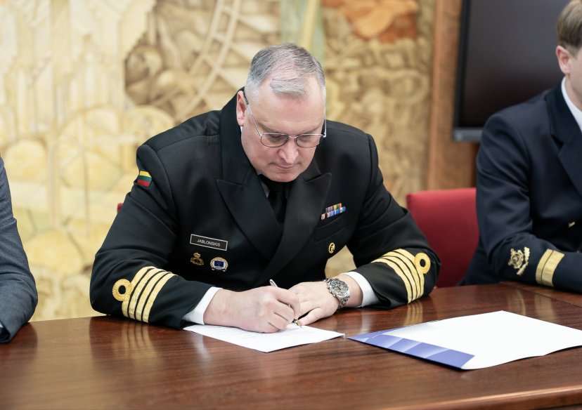 KJP stiprina bendradarbiavimą su mokslo ir verslo partneriais jūrinės gynybos srityje