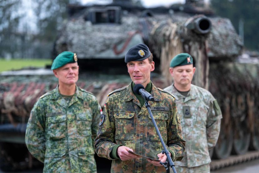 Land Force Commanders of Germany, the Netherlands, and Lithuania discuss defence plans