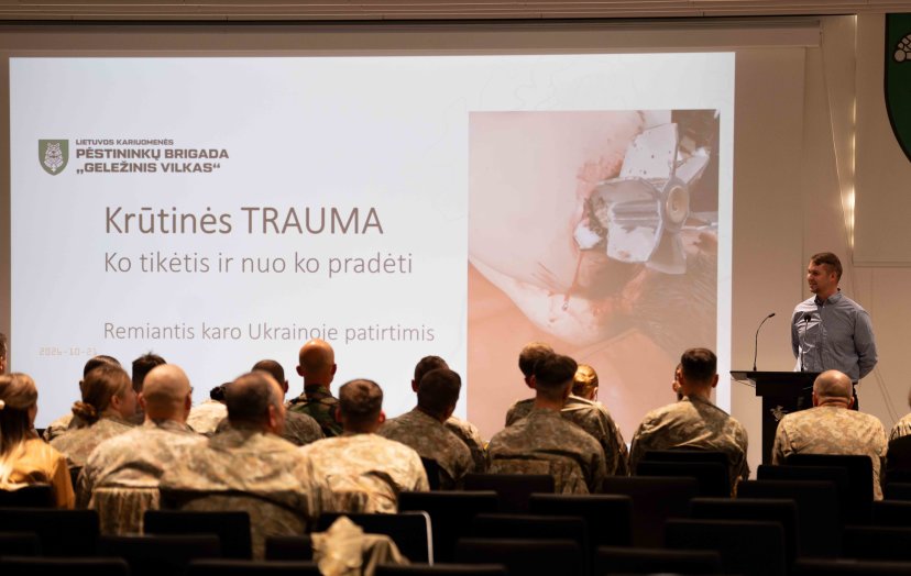 Pėstininkų brigadoje „Geležinis Vilkas“ dėmesys karo paramedikams